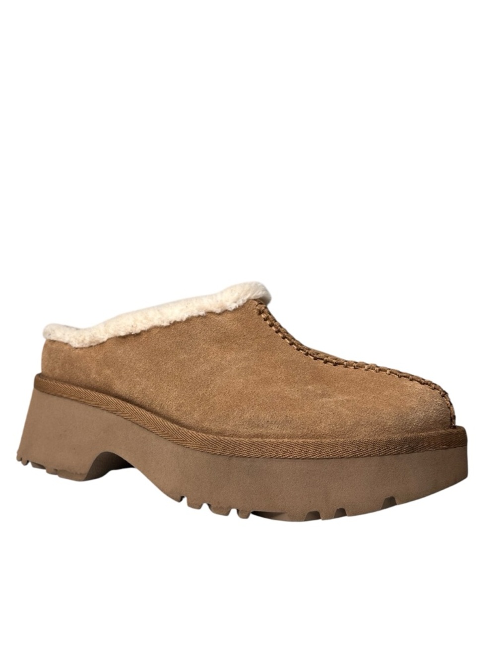 UGG New Heights Cozy Tan Suede Clogs Size 9